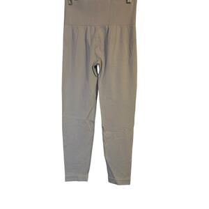 NWT Halara Eiffel Tower Leggings | Size S 7/8 | Ribbed Texture | 90% Polyamide